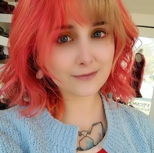 Meet your Posher, Eloise